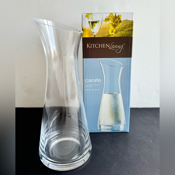 NEW Kitchen Living 10.5" Angled Polished Rim 0.9L Wine Water Glass Carafe - Picture 1 of 10